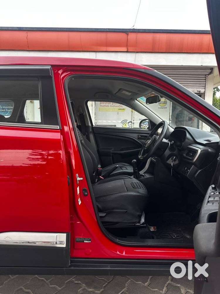 Maruti Suzuki Brezza 1.5 Vxi Smart Hybrid, 2025, Petrol