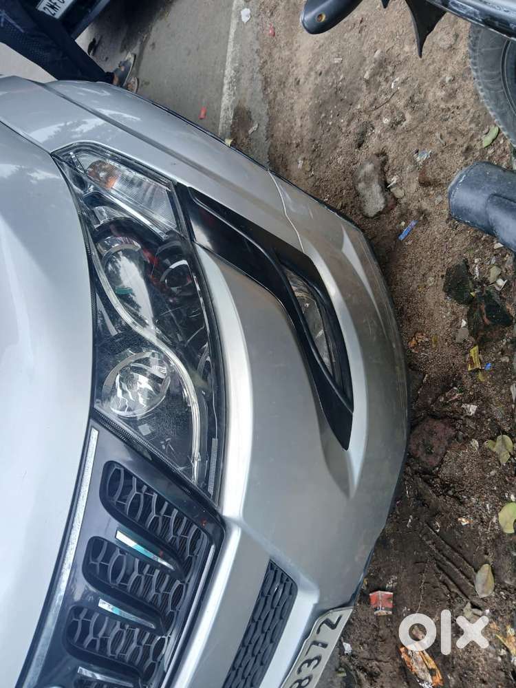 Mahindra Xuv500 W6 2018
