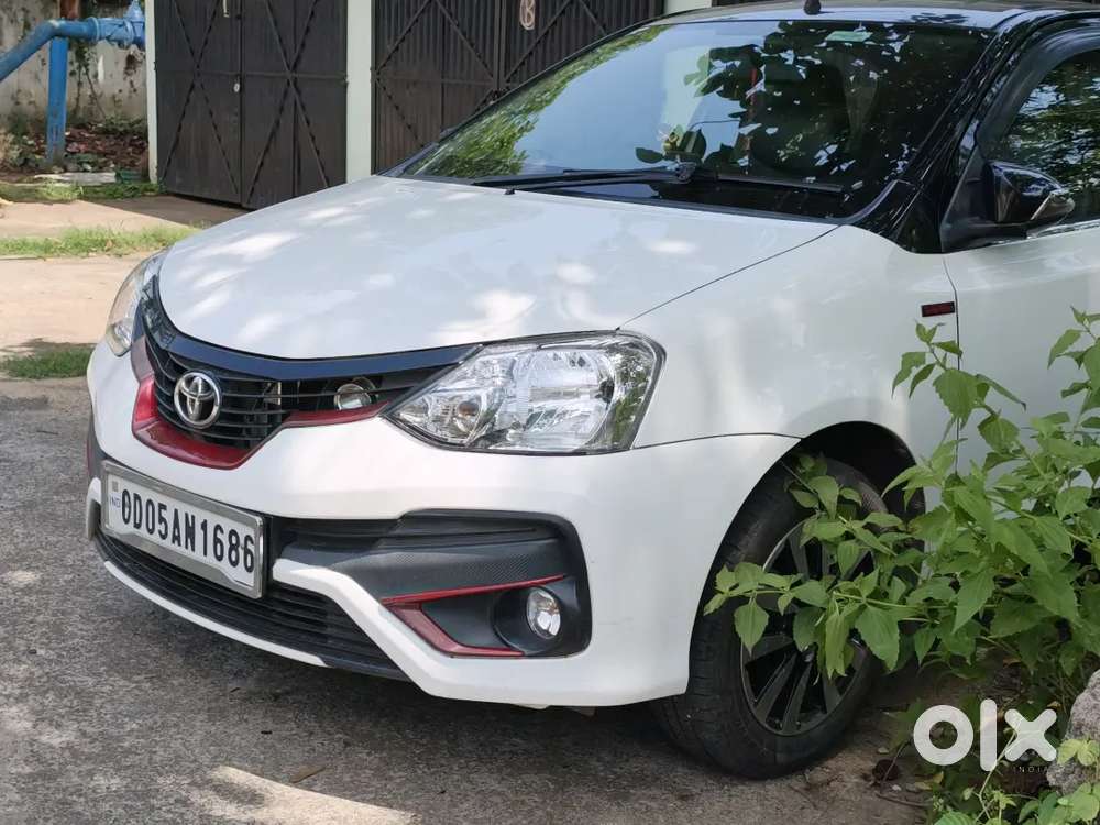 Toyota Etios Liva 2018 Hot Streaks Limited Edition