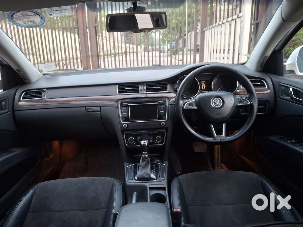 Skoda Superb 1.8 Elegance Tsi At, 2015, Petrol