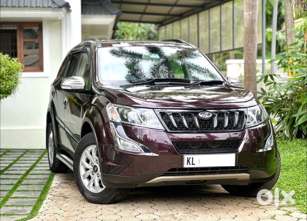 Mahindra Xuv500 W10