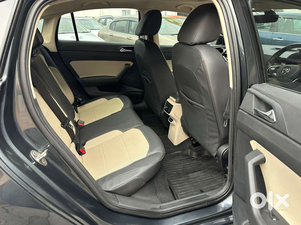 Skoda Slavia 1.0 Tsi Style At, 2022, Petrol