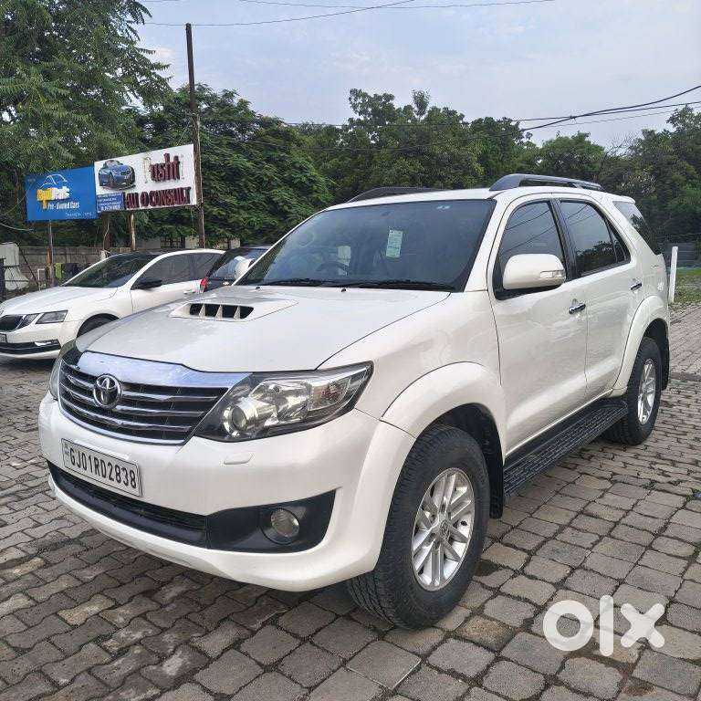 Toyota Fortuner 3.0 4x2 Automatic, 2013, Diesel