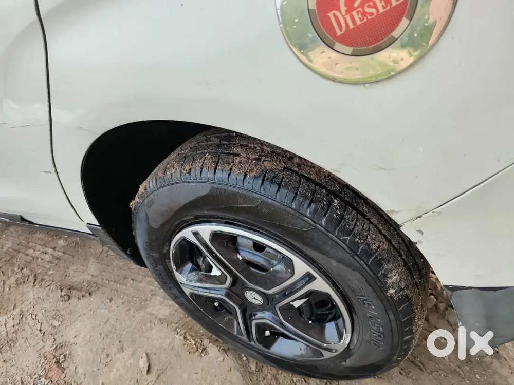 Mahindra Marazzo Diesel 2019