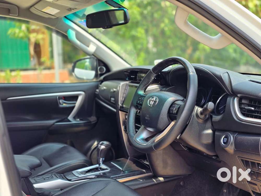 Toyota Fortuner 4x2 At 2.7 Petrol, 2024, Petrol