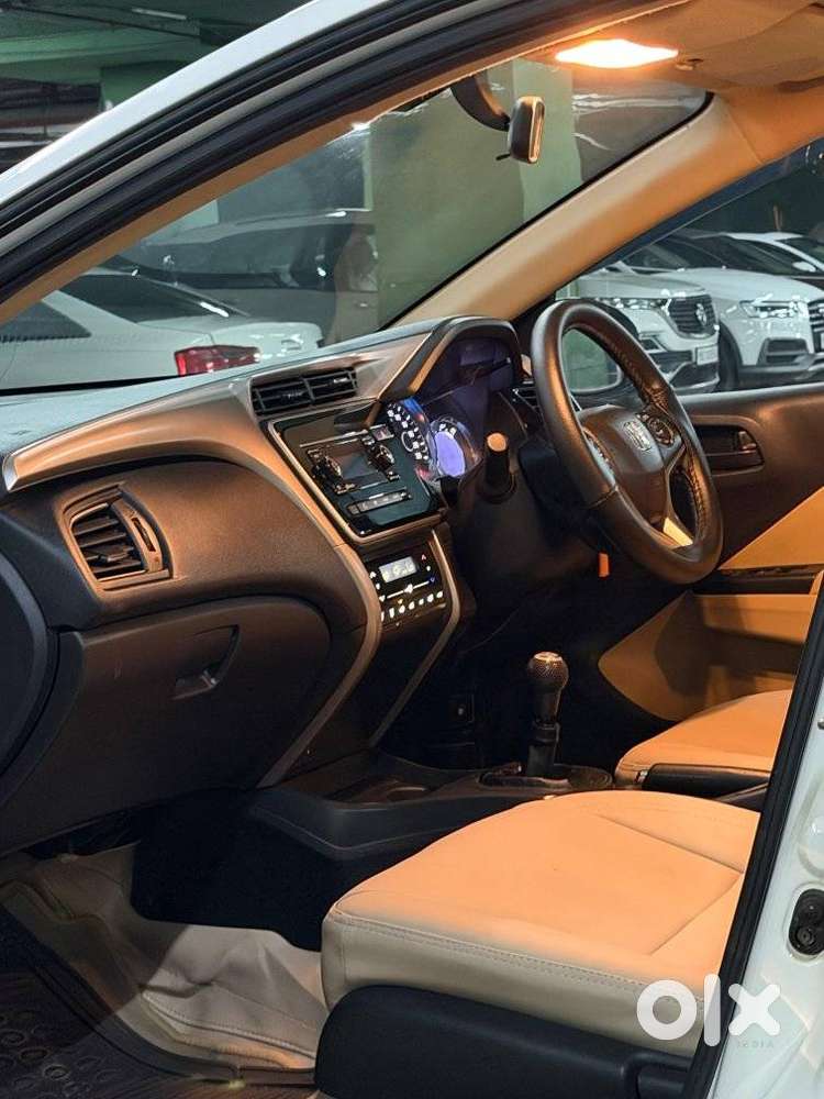 Honda City 1.5 Sv I-vtec Mt, 2020, Petrol