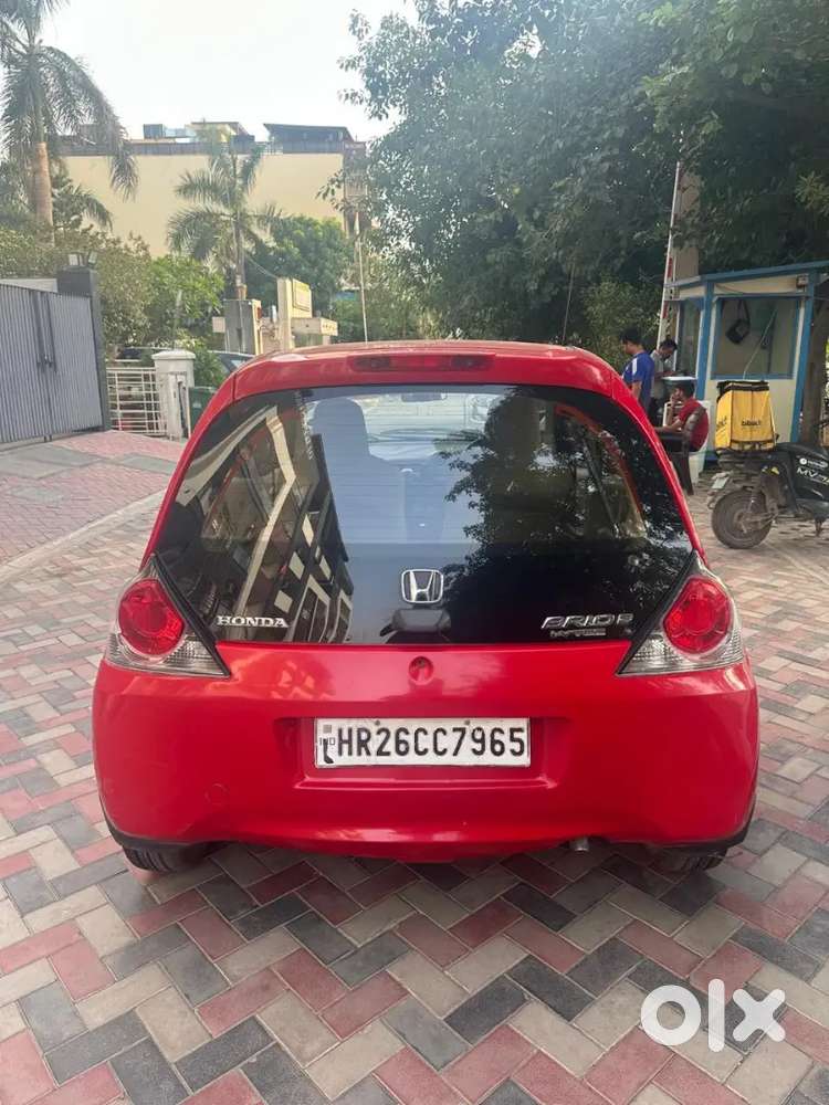 Honda Brio 2013 Petrol Variant