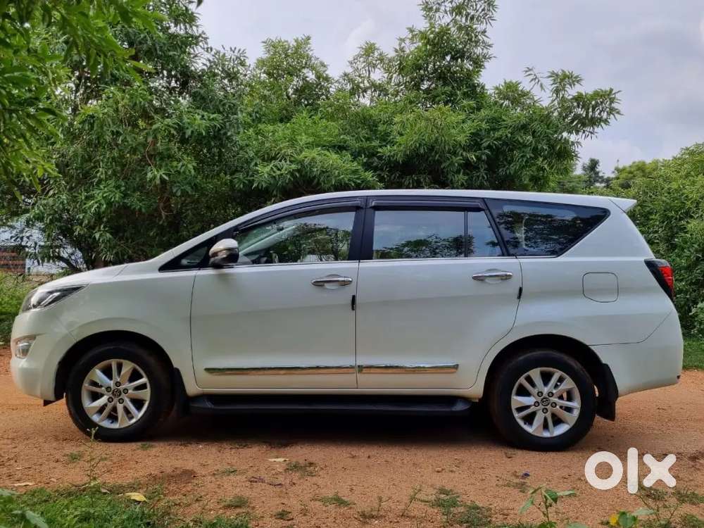 Toyota Innova Crysta 2017