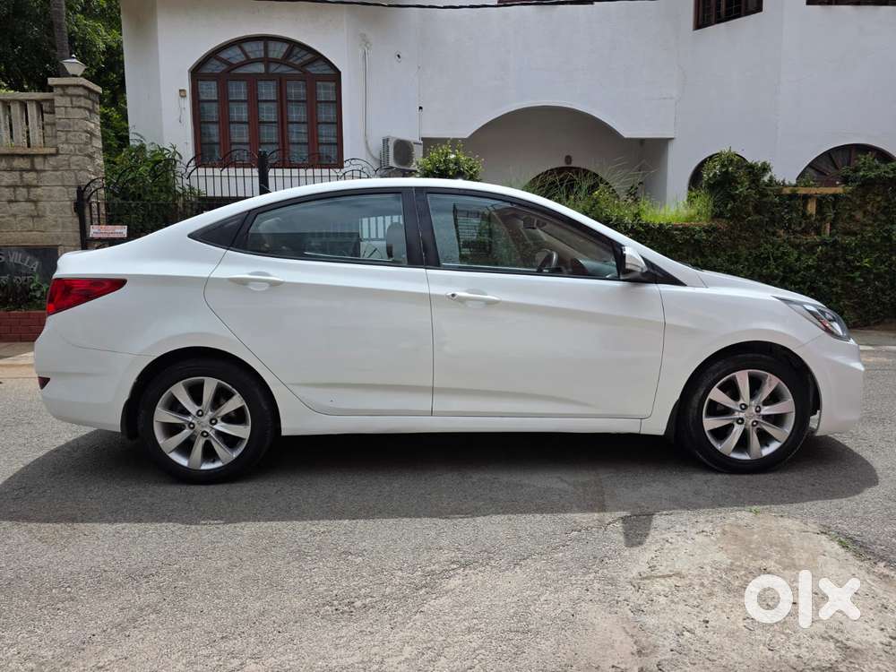 Hyundai Verna Vtvt 1.6 Sx, 2012, Petrol