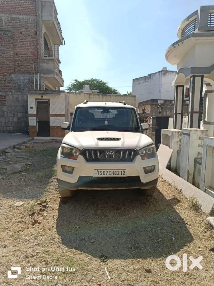 Mahindra Scorpio 2015 Diesel Well Maintained
