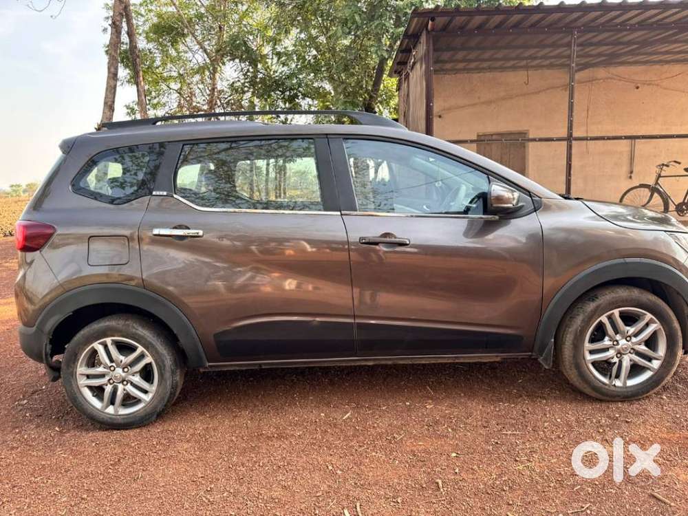 Renault Triber Rxz, 2021, Petrol