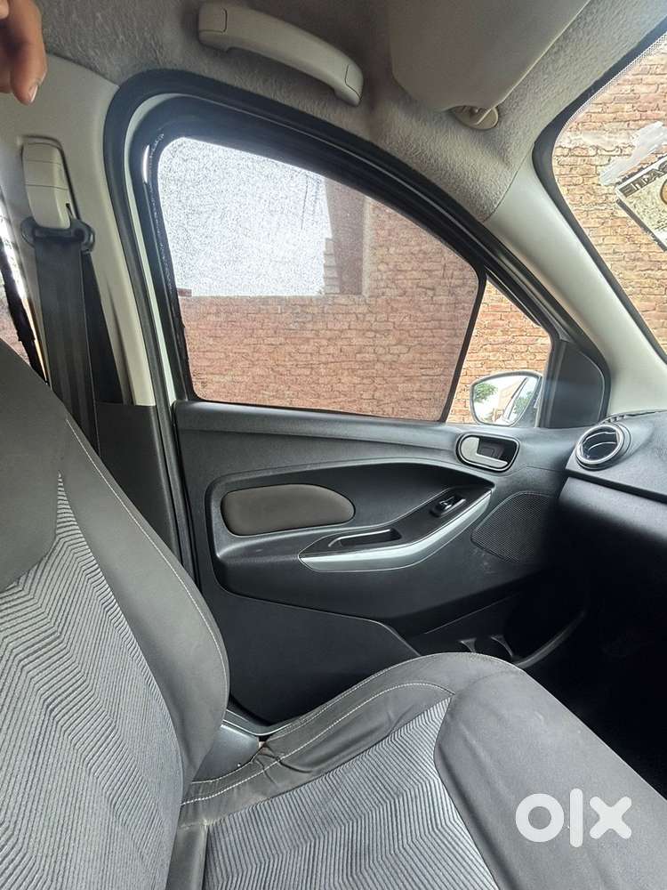 Ford Petrol Car 2016