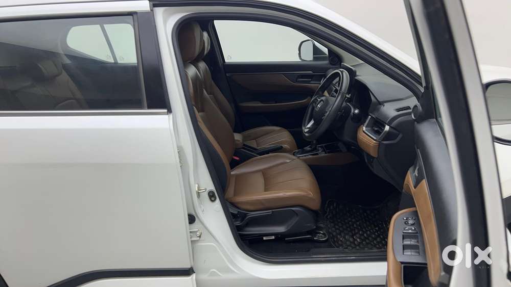 Honda Elevate Zx Cvt, 2023, Petrol