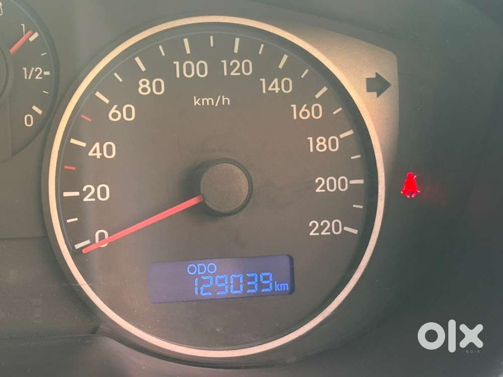 Hyundai Aura 2013 Diesel 130000 Km Driven