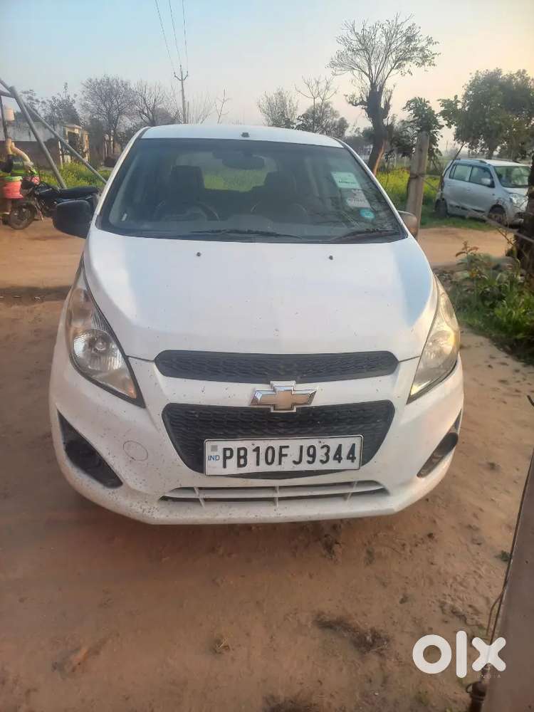 Chevrolet Beat Diesel Nov 2015.