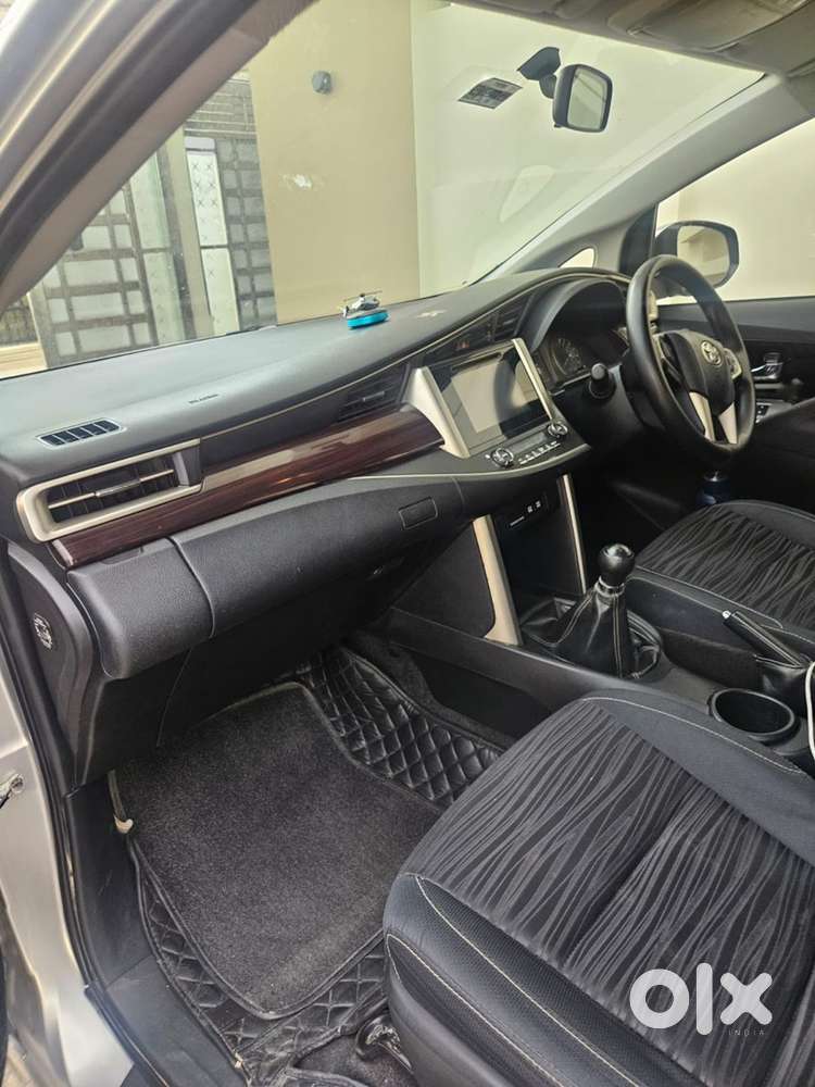 Toyota Innova Crysta 2017 Diesel Manual Vx Mt