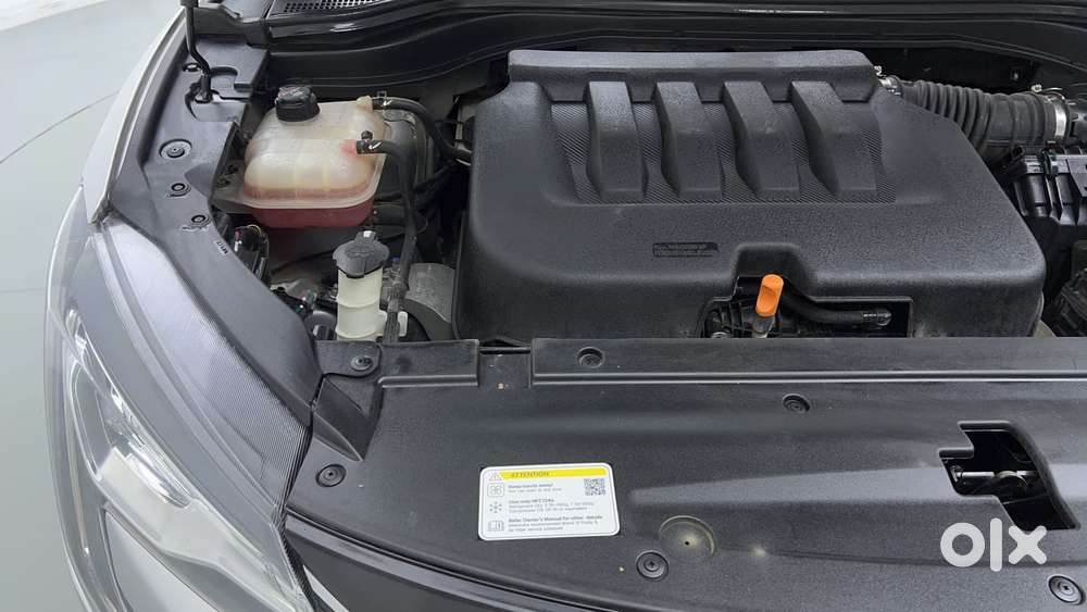 Mahindra Xuv700 2.0 Ax 7 Petrol At Luxury Pack Str, 2023, Petrol