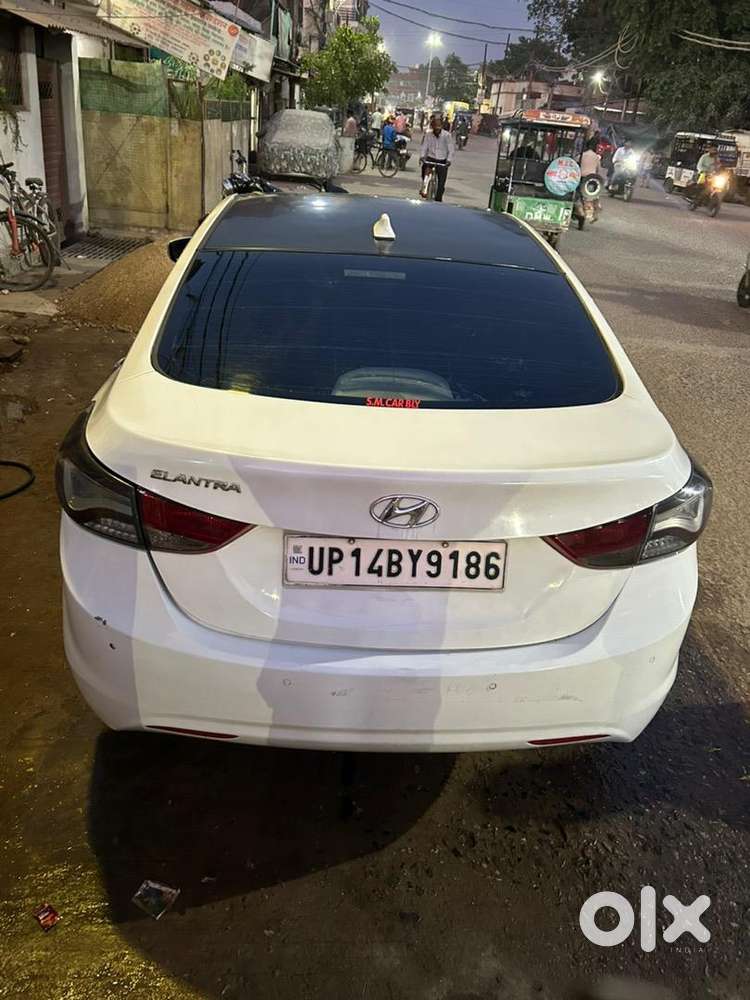 Hyundai Elantra 2013 Diesel 96000 Km Driven