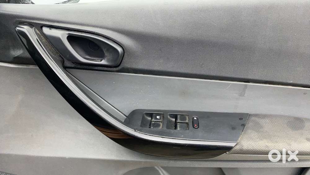 Tata Tigor 1.2 Revotron Xt, 2018, Petrol