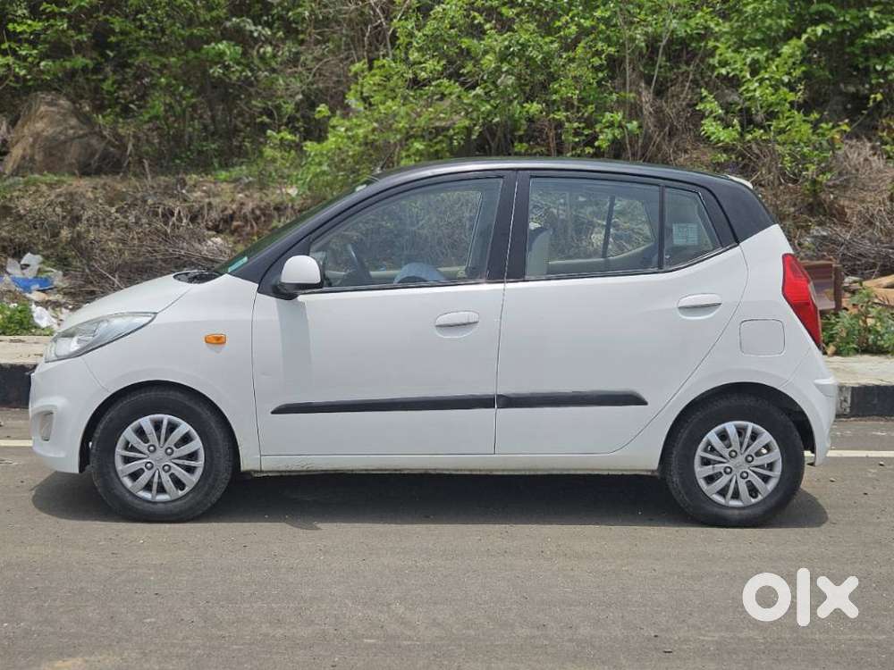 Hyundai I10 Sportz, 2015, Petrol