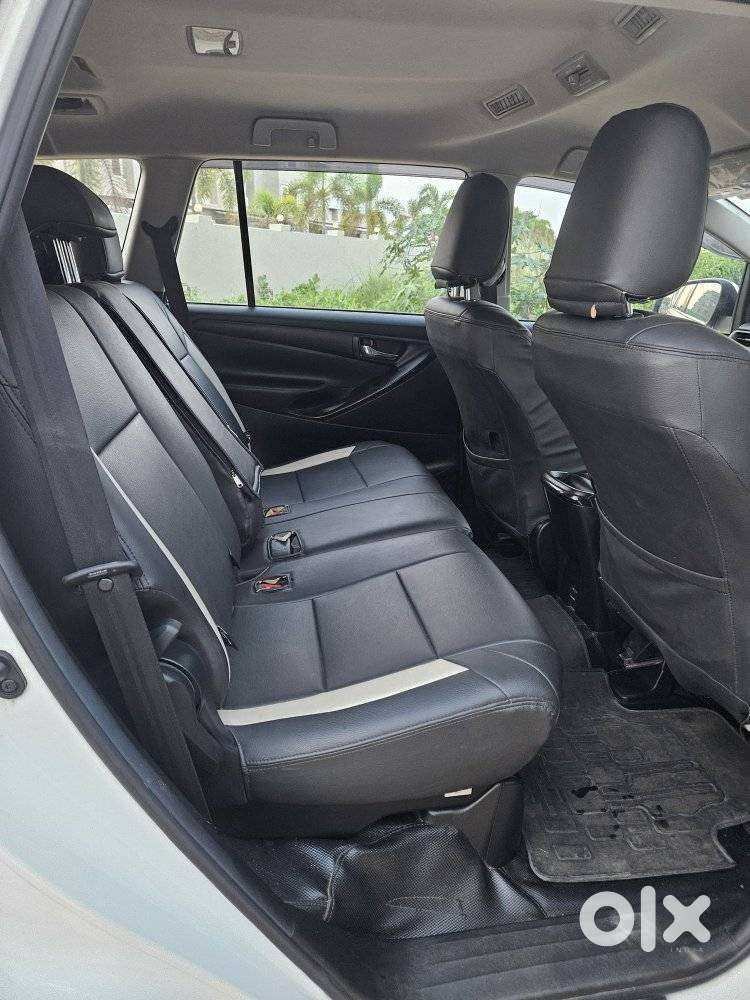 Toyota Innova Crysta 2.4 Gx Limited Edition At 8 Str, 2023, Diesel