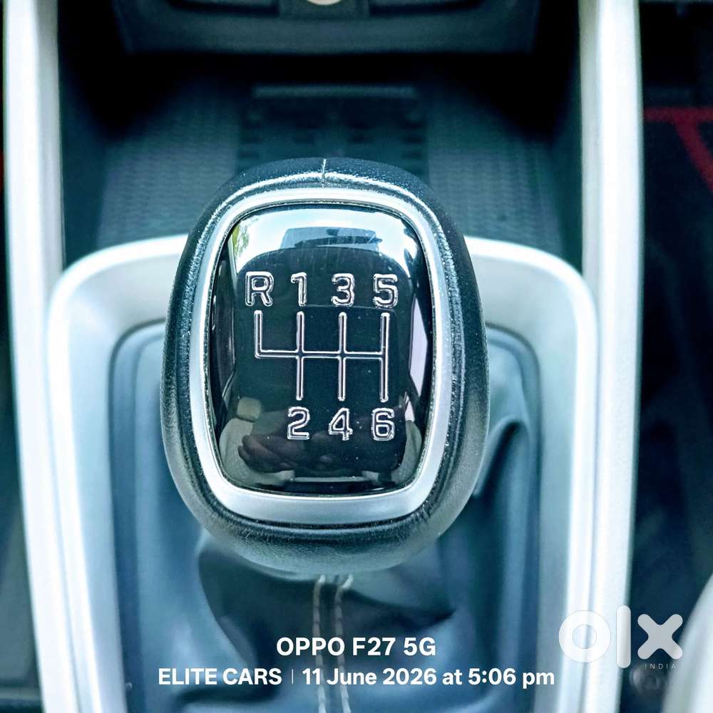 Hyundai Venue Sx Mt, 2023, Petrol