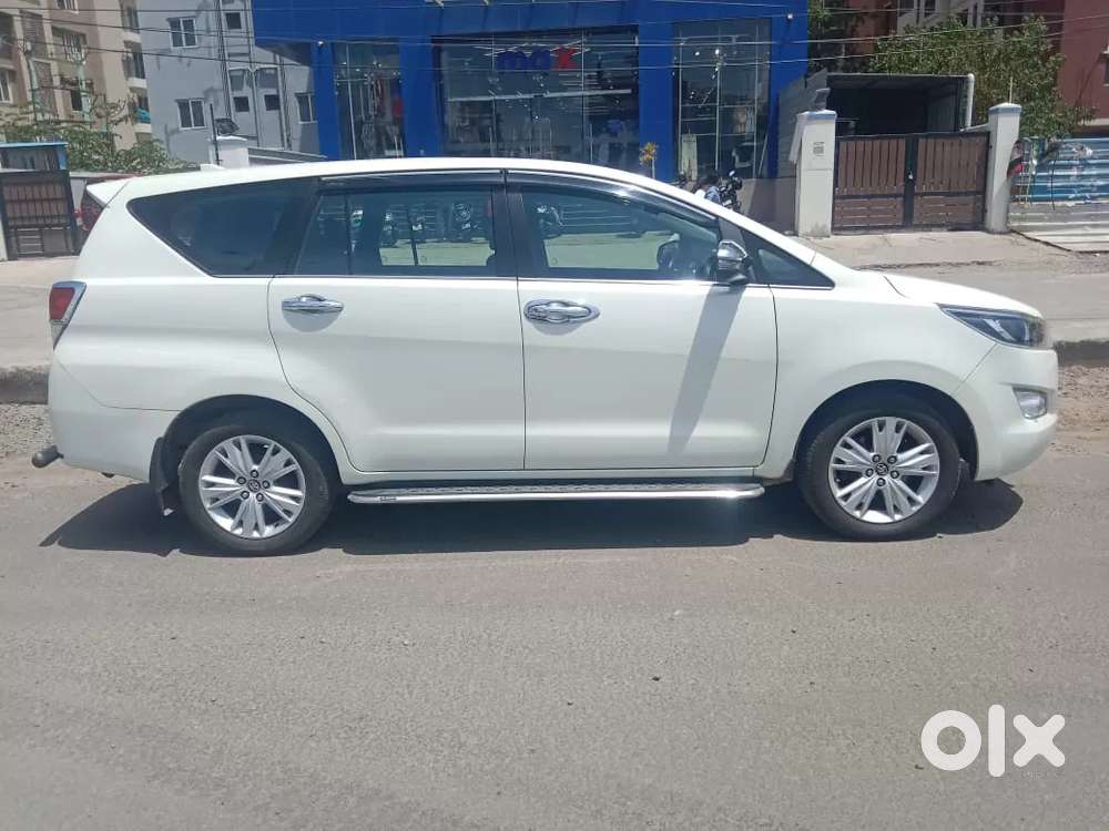 Toyota Innova Crysta 2.8 Zx At 7 Seater, 2018, Diesel