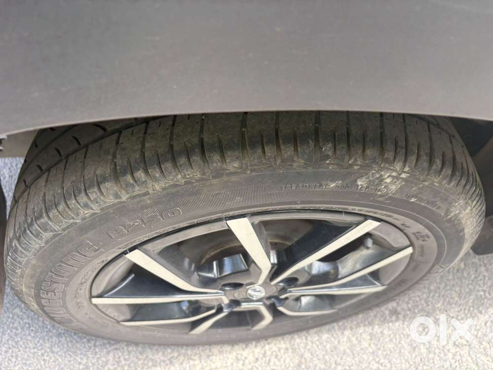 Mahindra Kuv 100 Mfalcon G80 K8 Dual Tone, 2019, Petrol