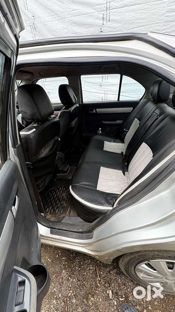 Maruti Suzuki Dzire 2011