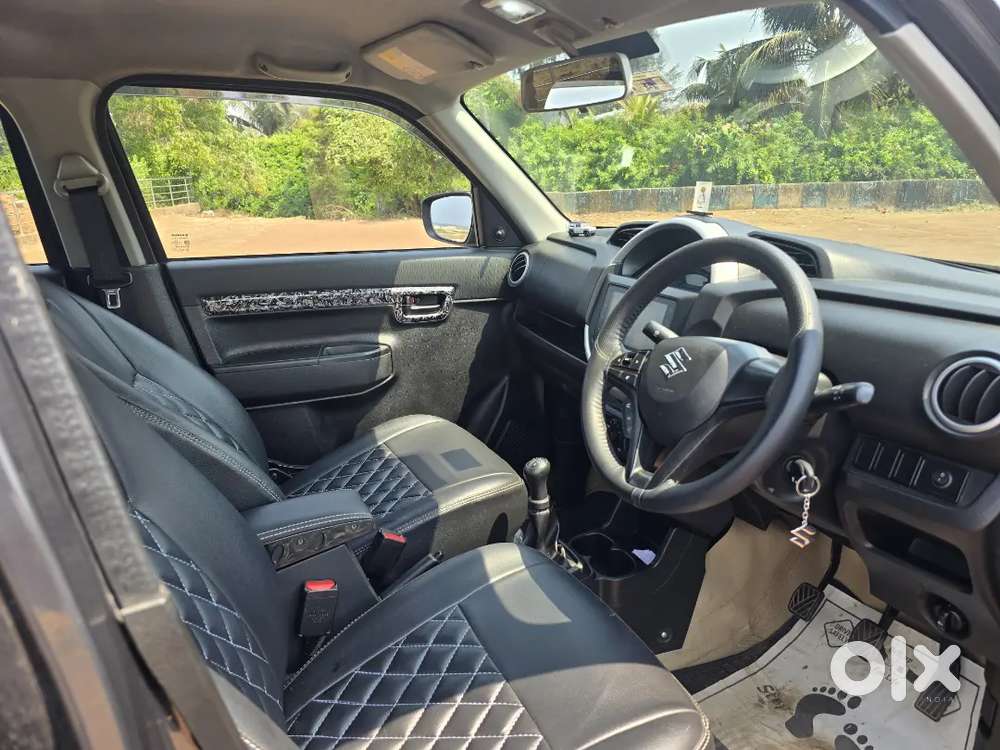 Maruti Suzuki S-presso Vxi +