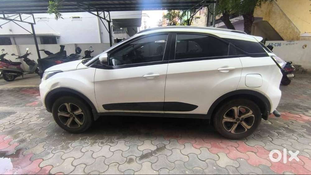 32000 Low Km 2022 Nexon Xz+ White Color Peteol