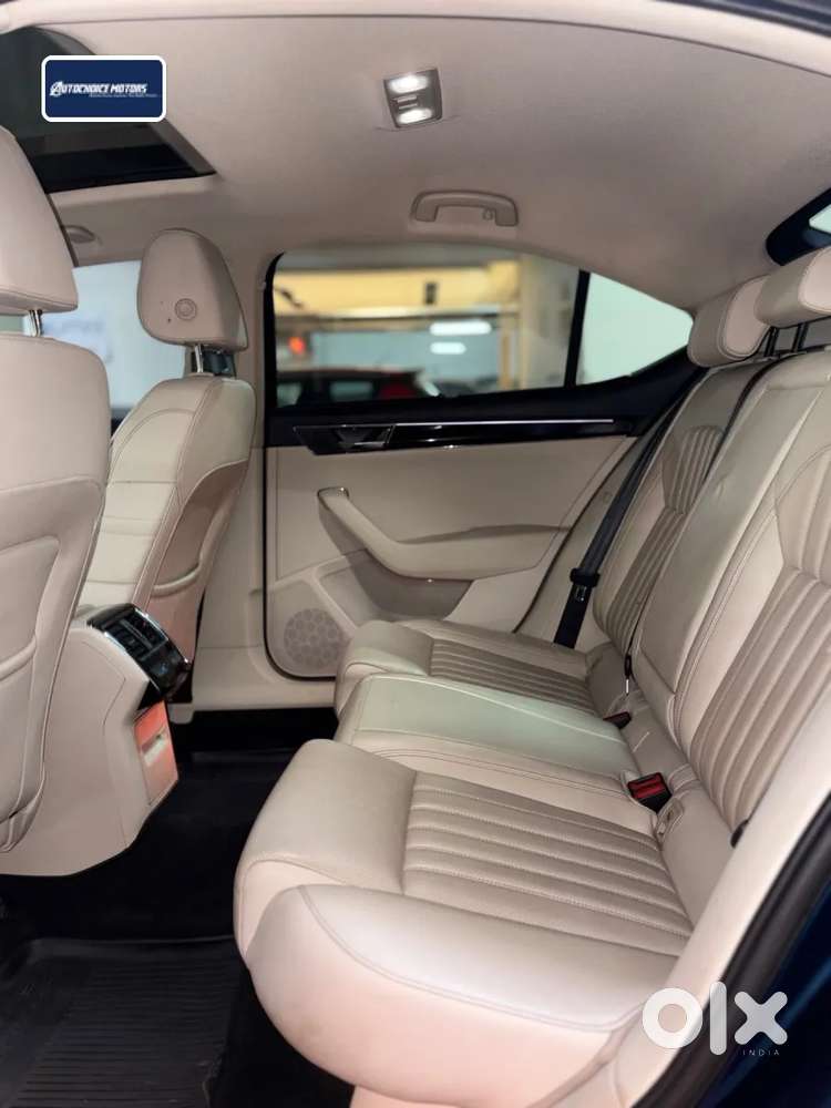 Skoda Superb 2.0 L&k Tsi At, 2023, Petrol