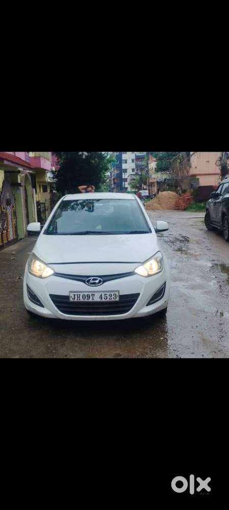 Hyundai I20 Magna 1.2 Mt, 2012, Petrol