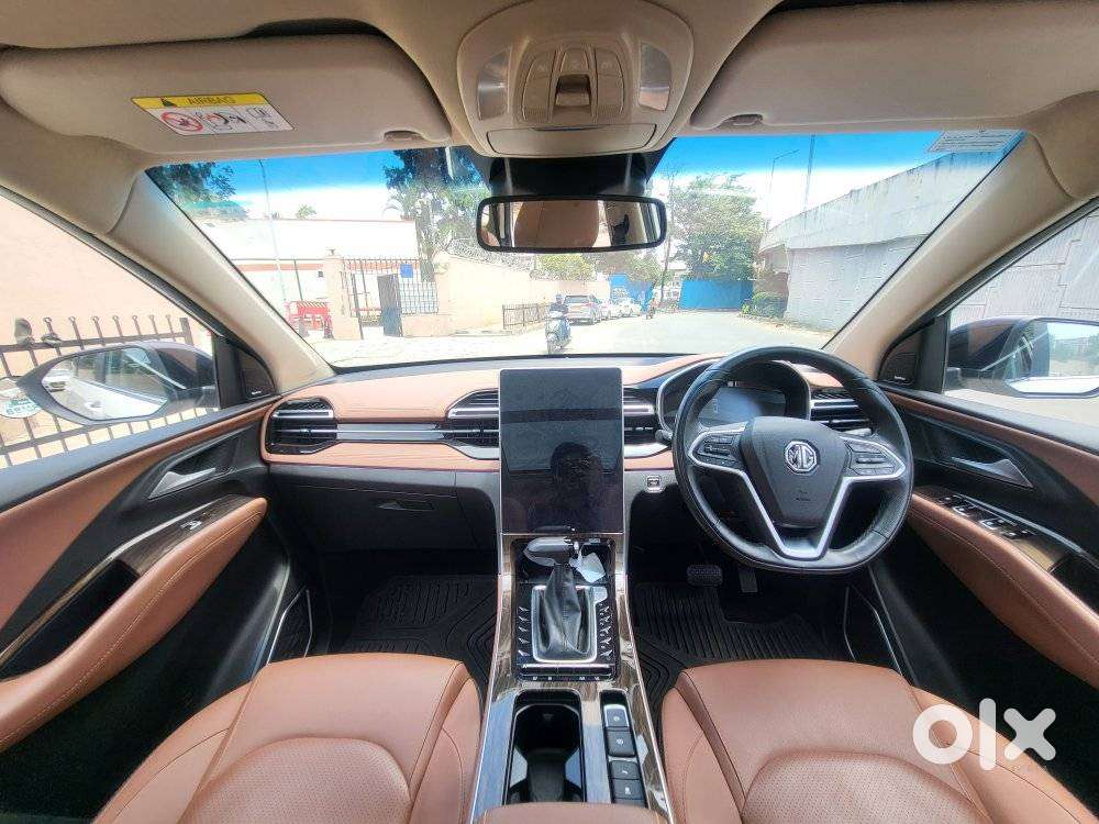 Mg Hector Plus Savvy Pro 1.5 Turbo Petrol Cvt 7 Str, 2023, Petrol