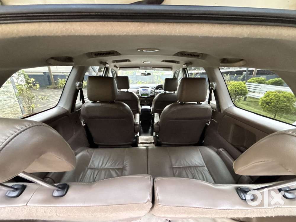 Toyota Innova 2.5 Zx Diesel 7 Seater, 2015, Diesel