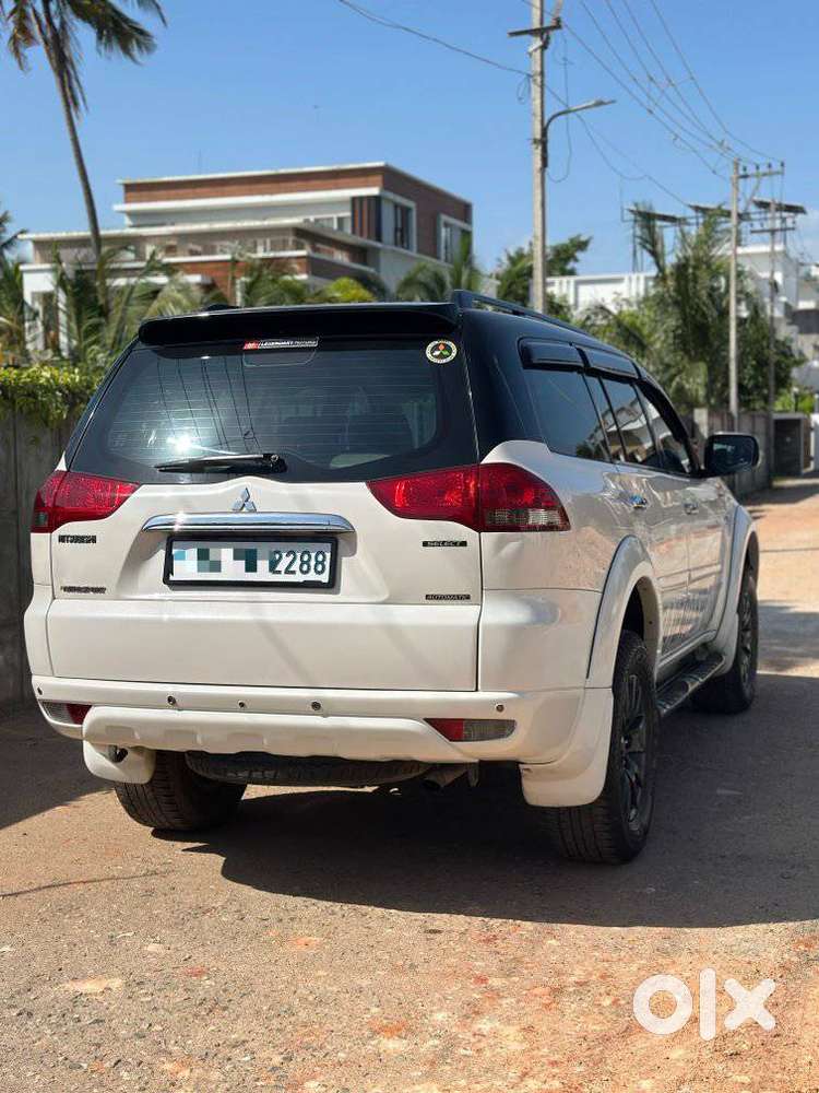 Mitsubishi Pajero Sport 2.5 Automatic, 2017, Diesel