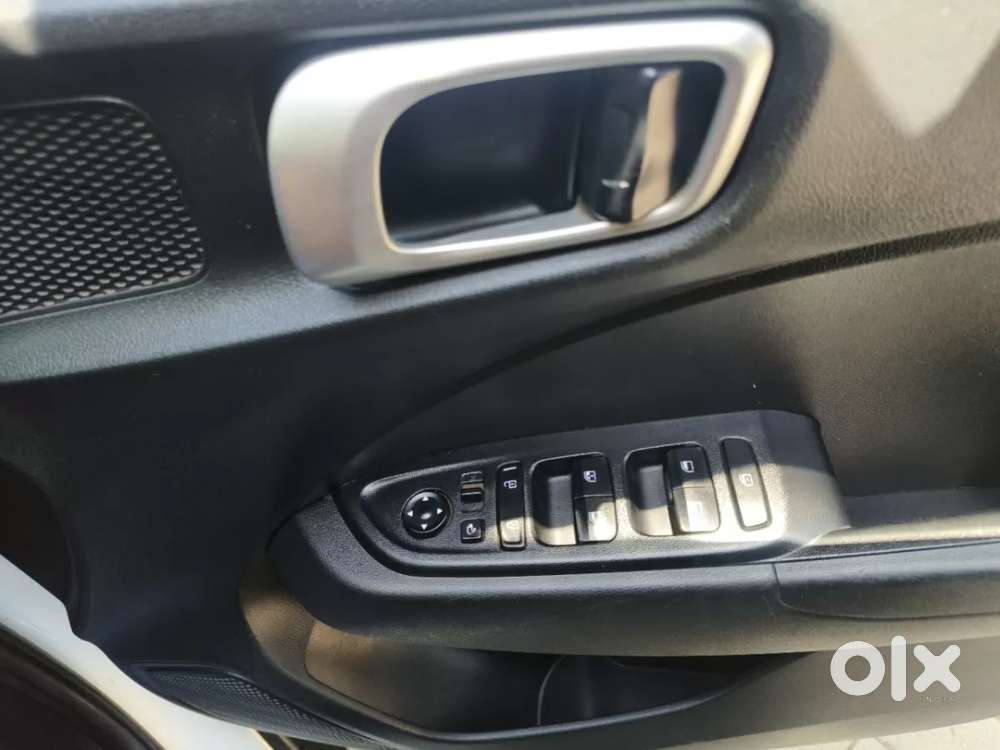 Hyundai Venue 1.2 S Plus, 2021, Petrol