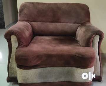 Single store sofa olx