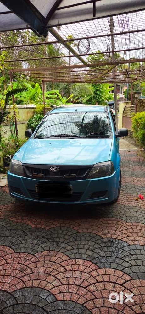 Lady Used Mahindra Verito Vibe Diesel In Good Condition