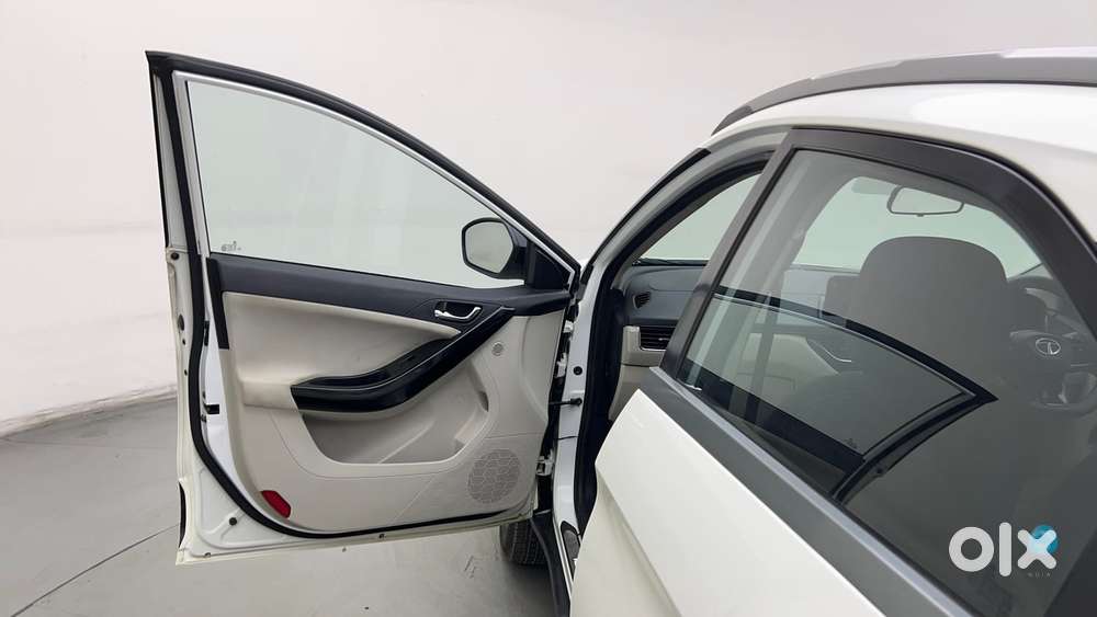 Tata Nexon 1.2 Revotron Xz Plus, 2022, Petrol