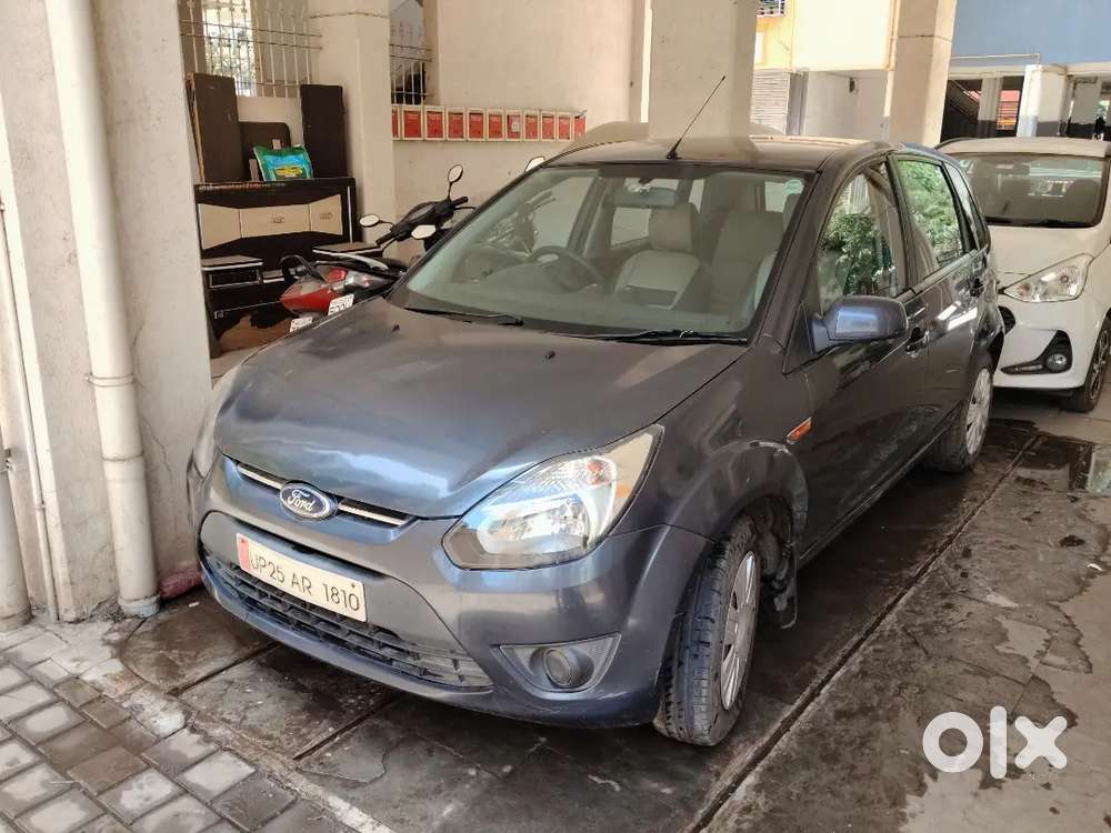 Ford Figo Titanium 2012