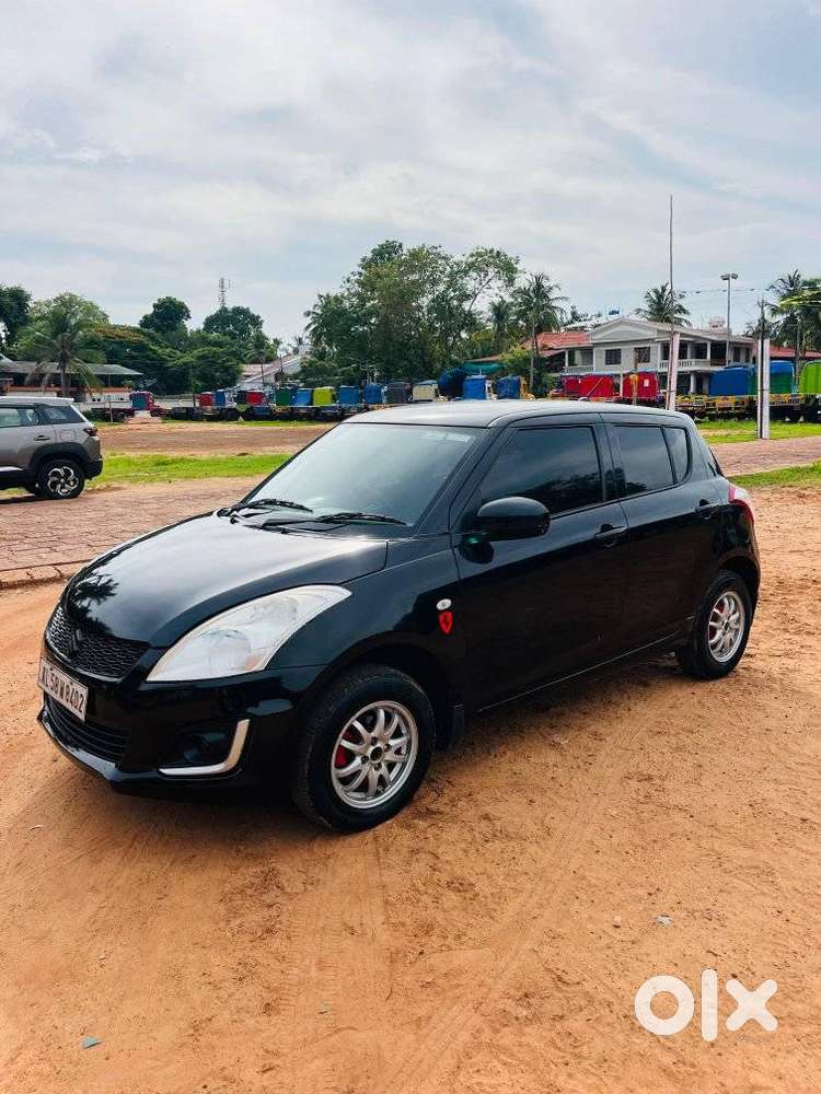 Maruti Suzuki Swift Lxi Option, 2017, Petrol