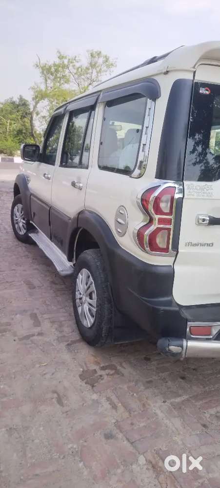 Mahindra Scorpio 2019 Diesel 92563 Km Driven