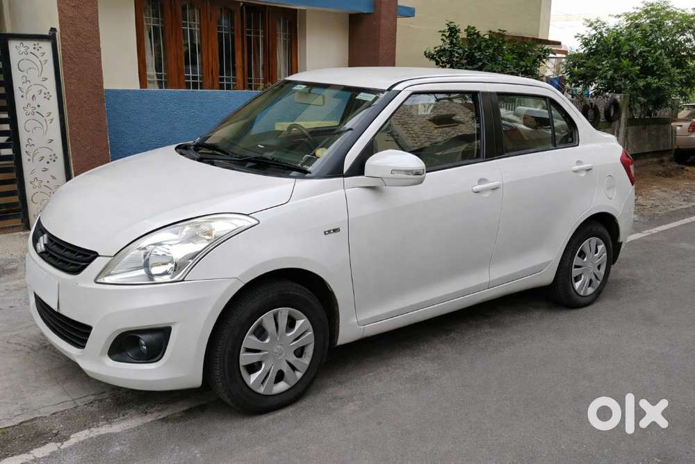 Selling Showroom Maintained Car Swift Dzire Car Diesel