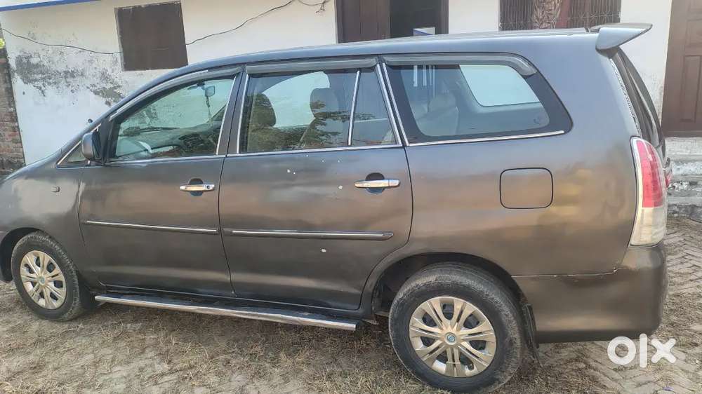 Toyota Innova 2009 Diesel 320000 Km Driven