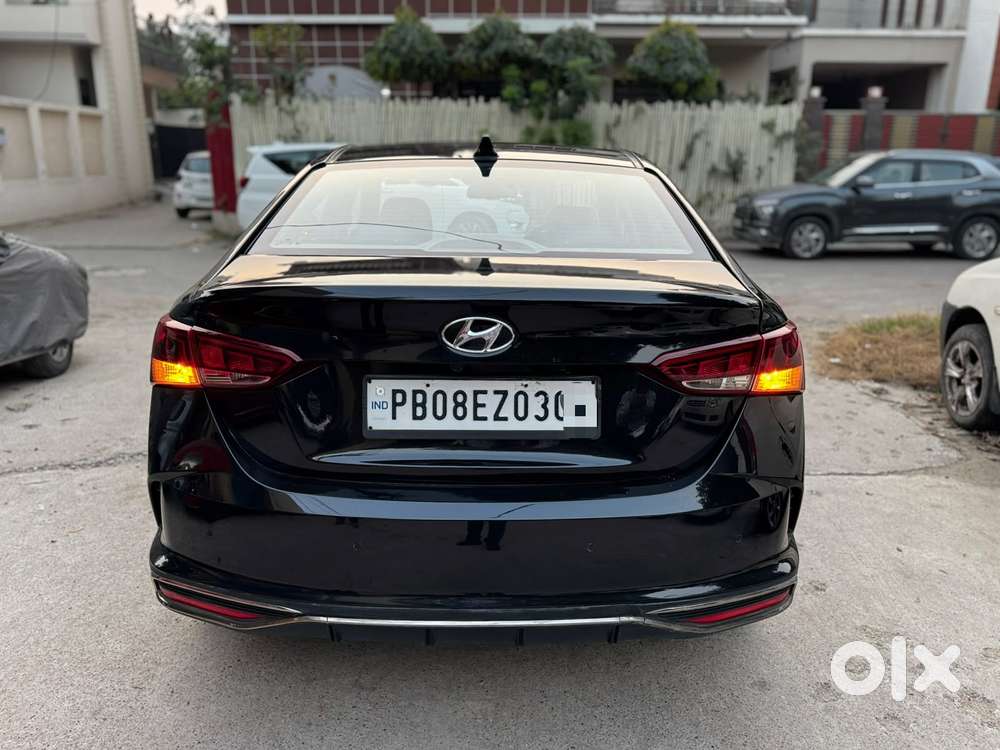 Hyundai Verna 1.5 Sx Petrol Mt, 2022, Petrol