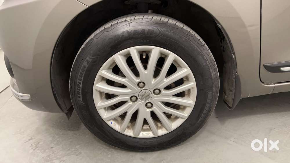 Maruti Suzuki Dzire 1.2 Zxi, 2018, Petrol