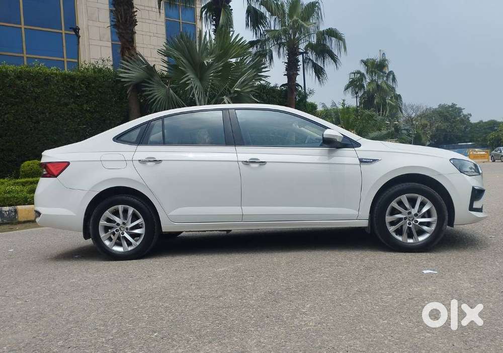 Skoda Slavia 1.0 Ambition Tsi At, 2023, Petrol