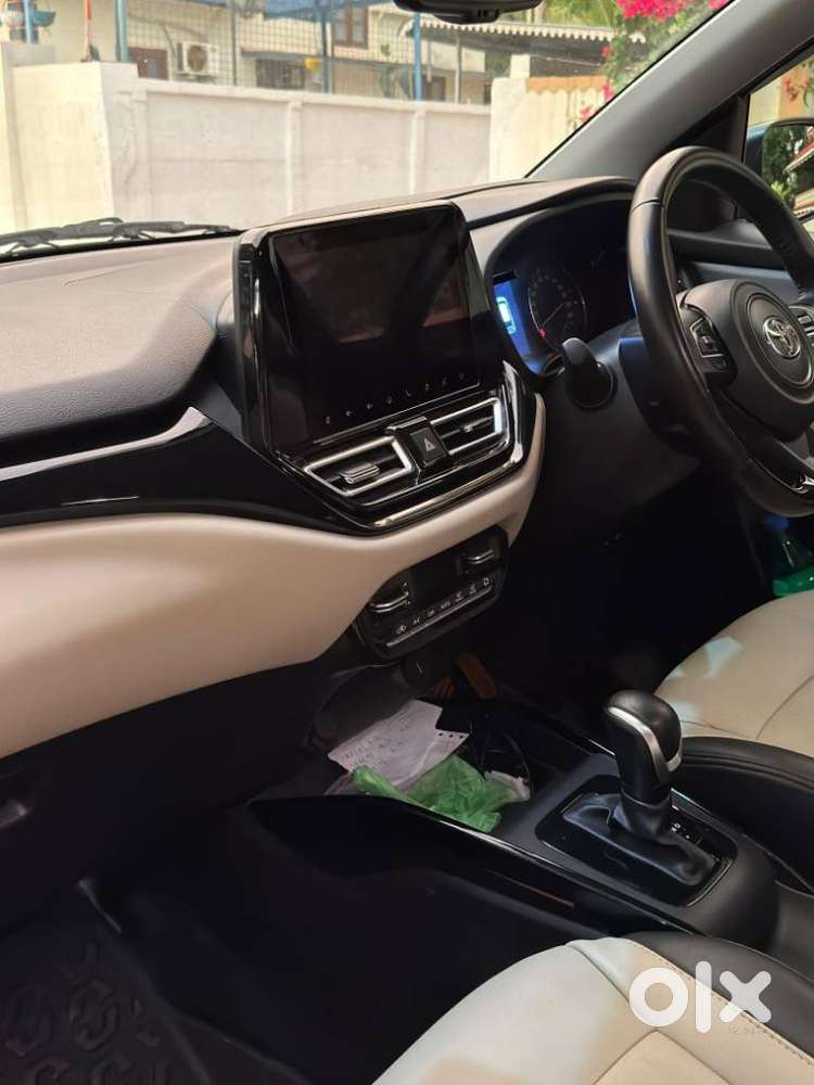 Toyota Glanza 1.2 V Amt, 2023, Petrol
