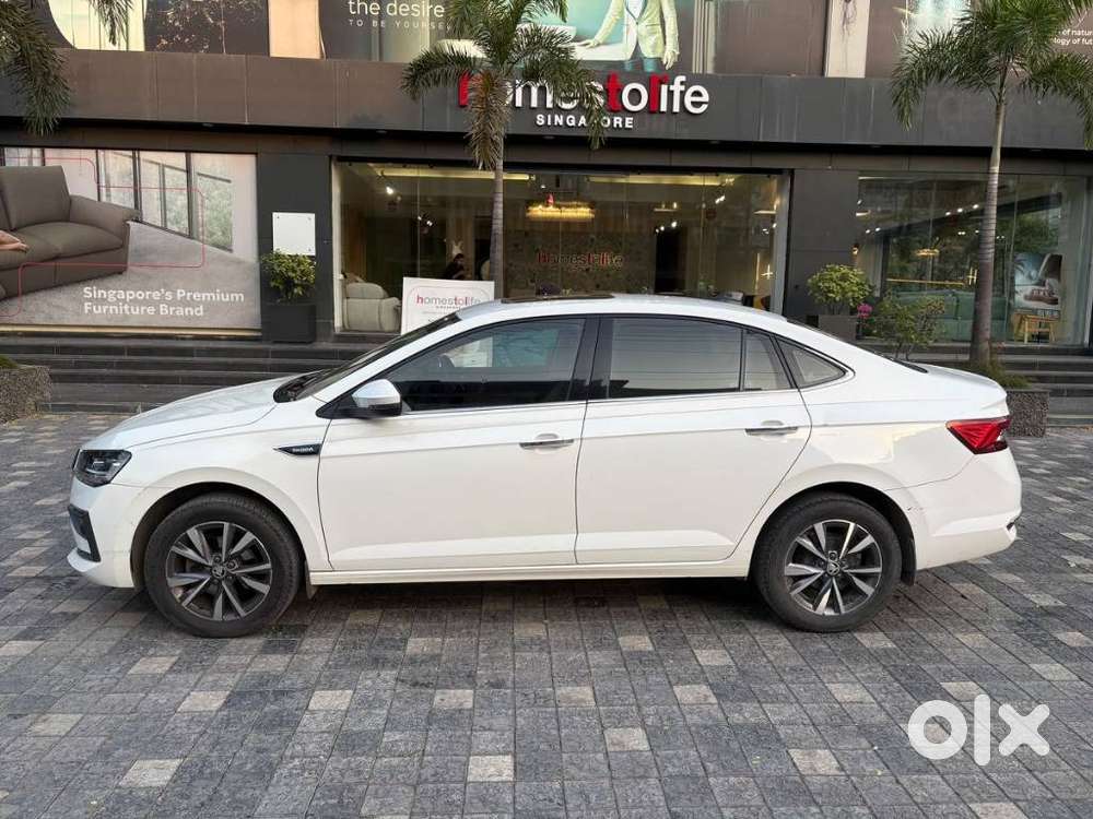 Skoda Slavia 1.0 Tsi Style At, 2023, Petrol